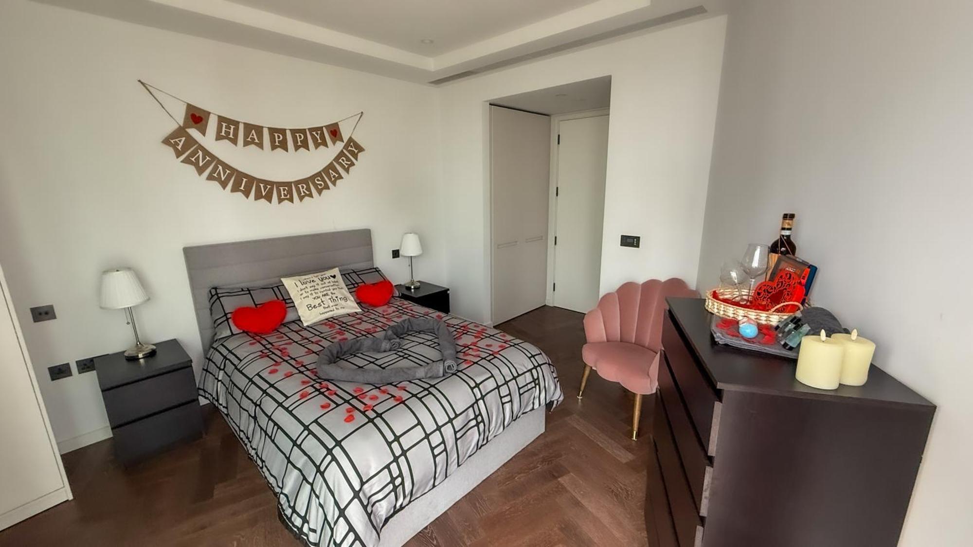 Luxury Apartment Steps From Battersea Power St And Close To Victoria & Chelsea London Exterior photo